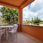Apartament Regi *