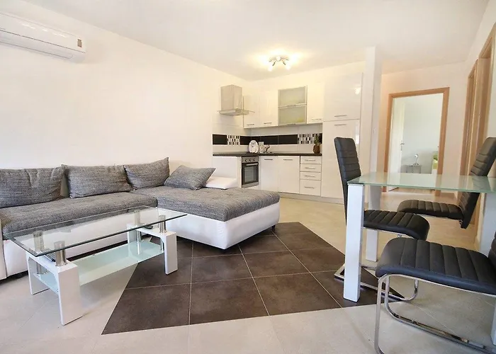 Apartment Regi Medulin