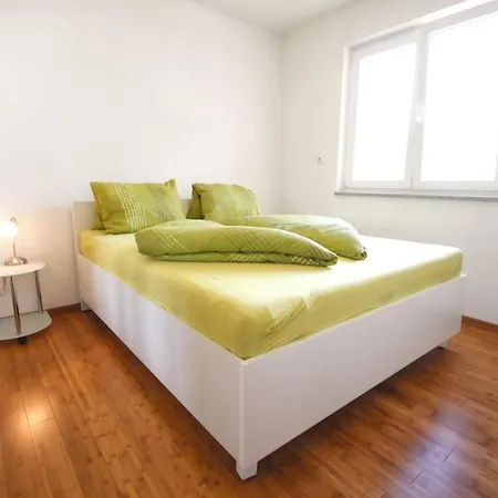 Apartment Borka