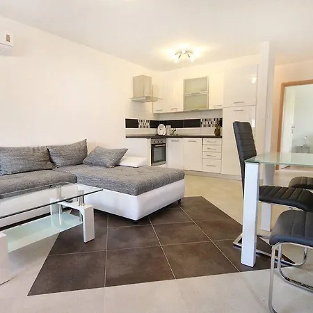 Apartment Borka Medulin